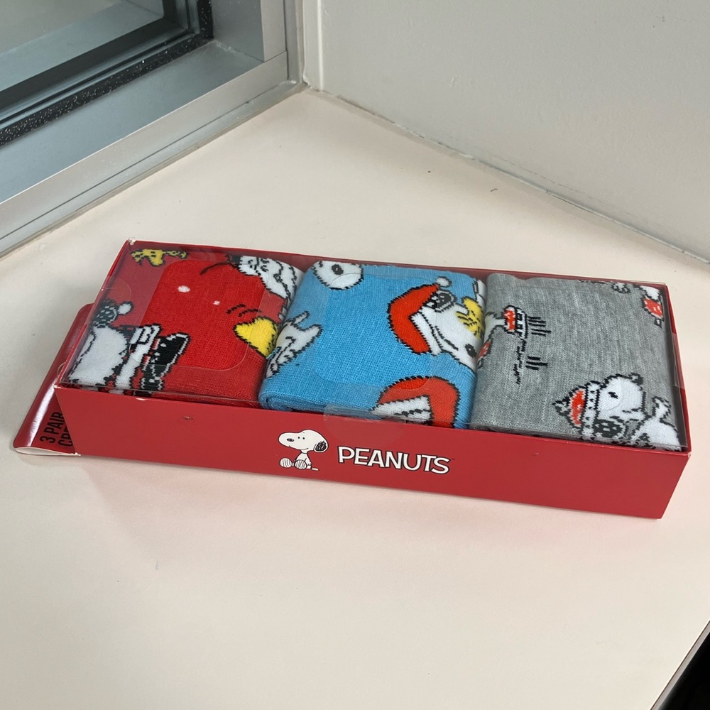 Peanuts Snoopy Fun Bundle - Picture 6 of 15